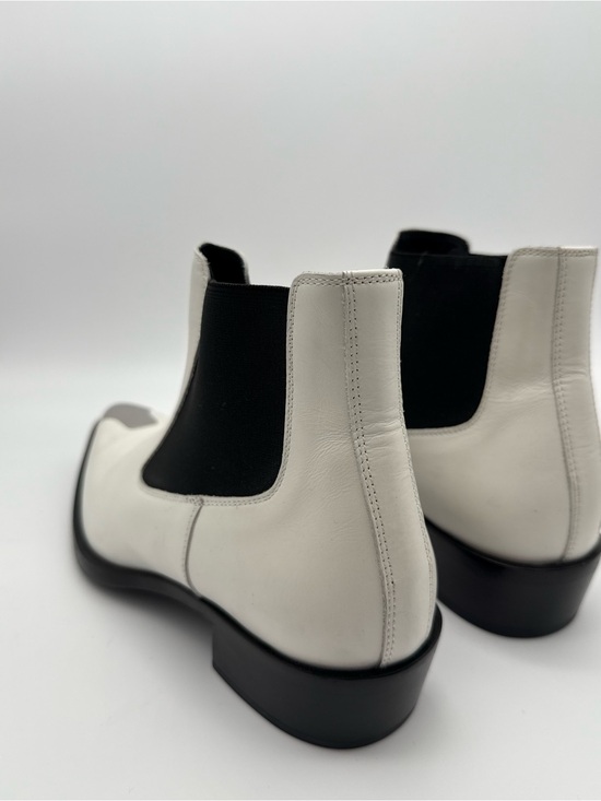 Alexander McQueen Men\'s White Metal Toe Cap Leather Chelsea Boots Size 40 US 7 main image 6
